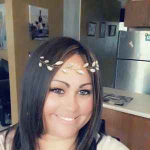 Meet your Posher, Laiza